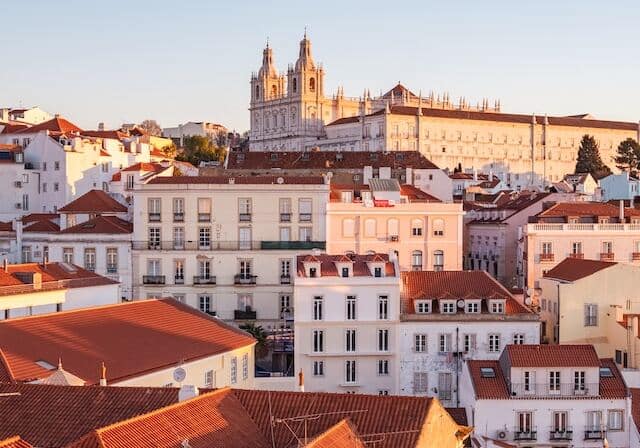 alfama lisbon city center