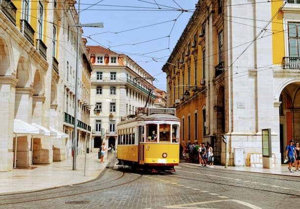how to find a property in lisbon