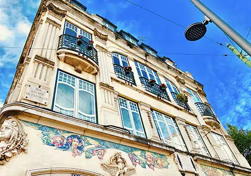 building in campo de ourique in lisbon