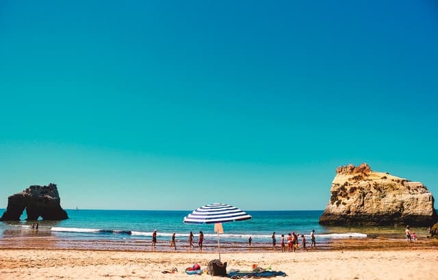 beach-houses-for-sale-in-portugal-western-algarve-jpeg