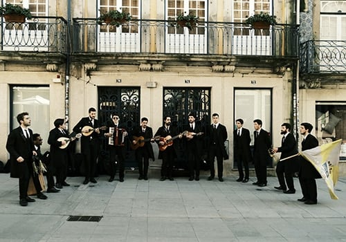 academic portuguese tuna playing