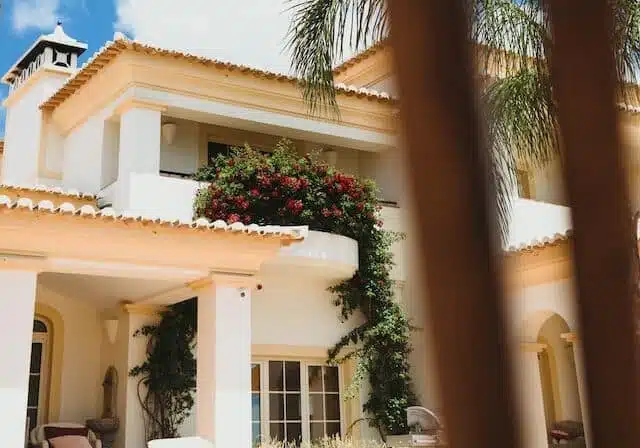 living in lagos portugal