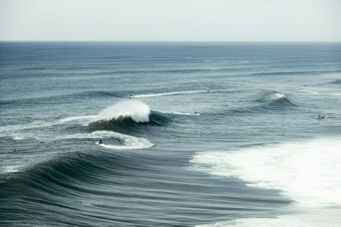 surfing-in-portugal-beaches