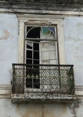 Rehab homes for sale in Portugal