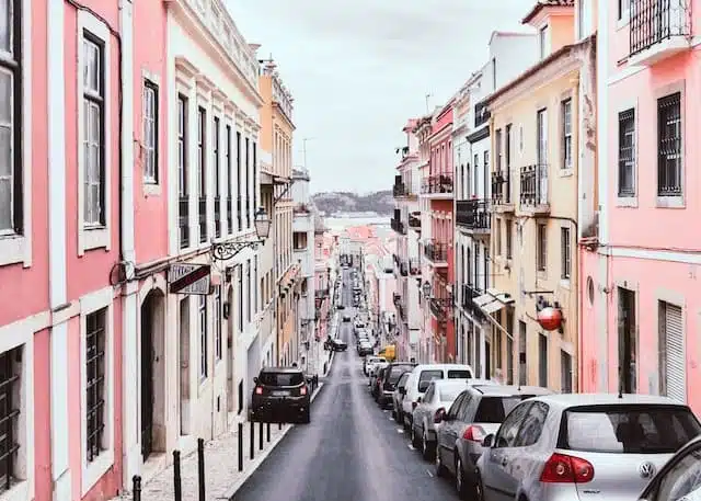 Moving to Lisbon as expats