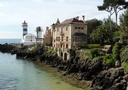 Buying property in Cascais  
