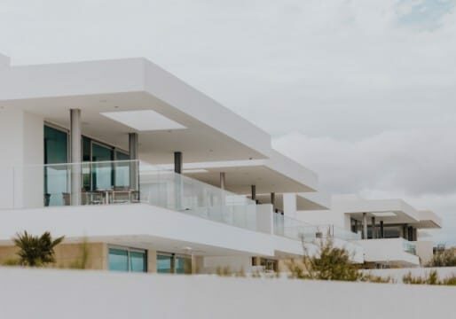 how to find a real estate agent in portugal