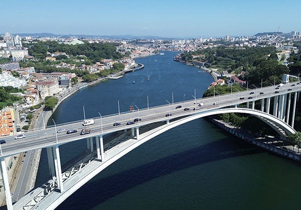 arrabida bridge porto portugal