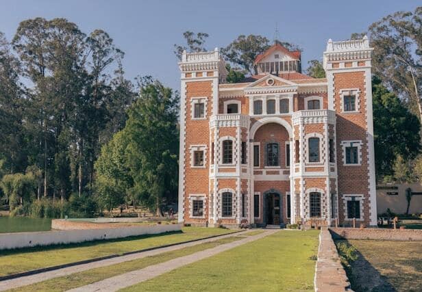 luxury house for tourist