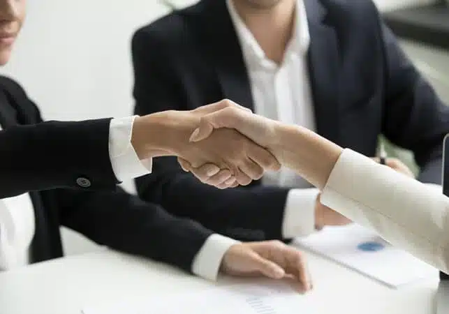 people talking about Alojamento Local in Portugal